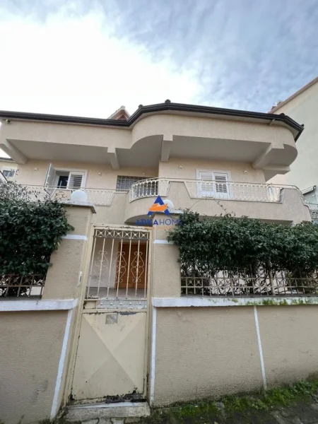 Tirane, shitet apartament 2 Katshe Kati 2, 250 m² 