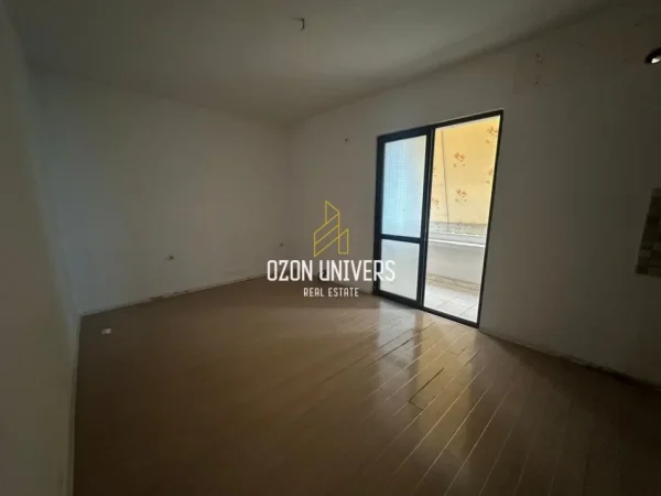 Tirane, shitet apartament 2+1+Ballkon Kati 4, 69 m² 168.000 € (Myslym Shyr)