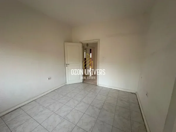 Tirane, shitet apartament 2+1+Ballkon Kati 4, 69 m² 168.000 € (Myslym Shyr)