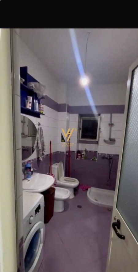 Tirane, jepet me qera apartament 2+1+Ballkon Kati 1, 90 m² 500 € (RRUGA E ELBASANIT)