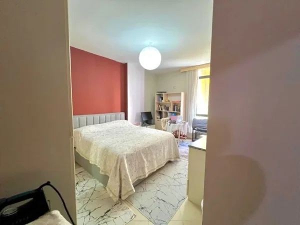 Tirane, shitet apartament 2+1 , 106 m² 159.000 € 