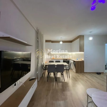 Tirane, jepet me qera apartament 2+1 Kati 5, 80 m² 500 € (Rruga 5 Maji)