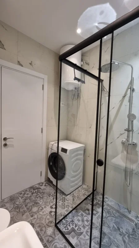 Tirane, jap me qera apartament 1+1 Kati 3, 50 m² 650 € (Myslym Shyr)