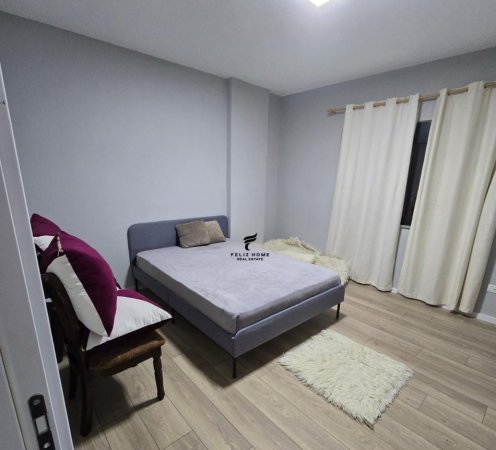 Tirane, jepet me qera apartament 2+1 Kati 4, 100 m² 480 € (FRESKU)