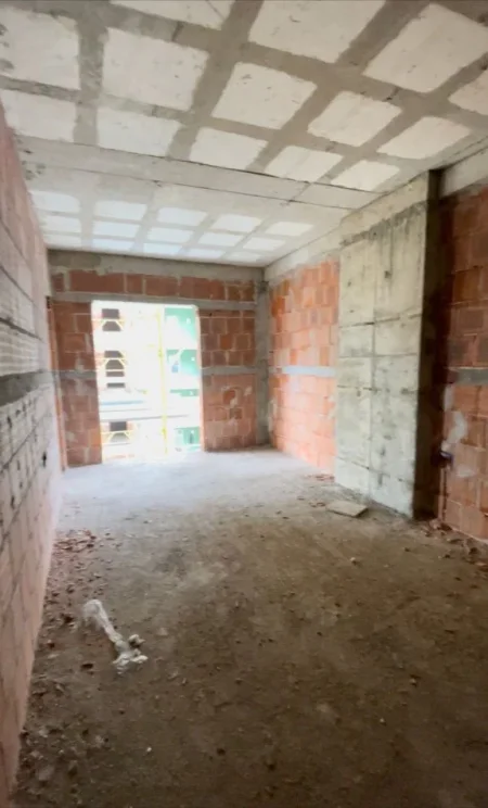 Tirane, shitet apartament 1+1+Ballkon Kati 4, 68 m² 89.900 € (Rruga 29 Nentori)