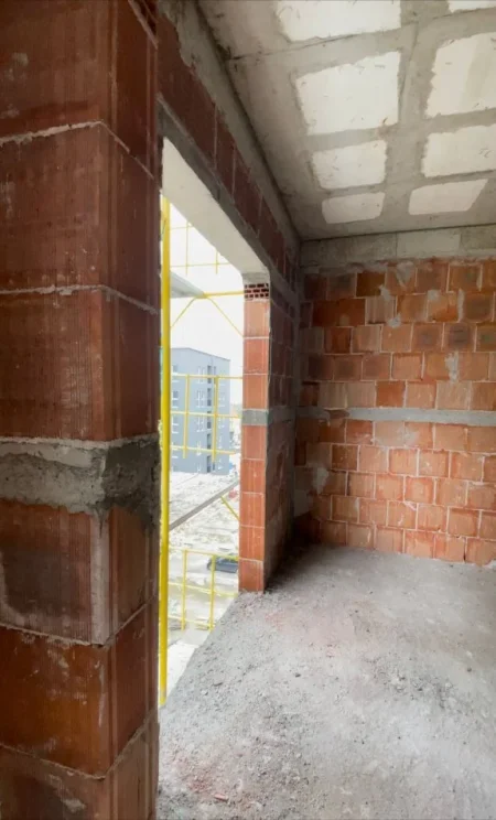 Tirane, shitet apartament 1+1+Ballkon Kati 4, 68 m² 89.900 € (Rruga 29 Nentori)