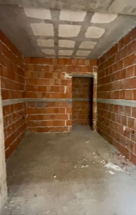 Tirane, shitet apartament 1+1+Ballkon Kati 4, 68 m² 89.900 € (Rruga 29 Nentori)