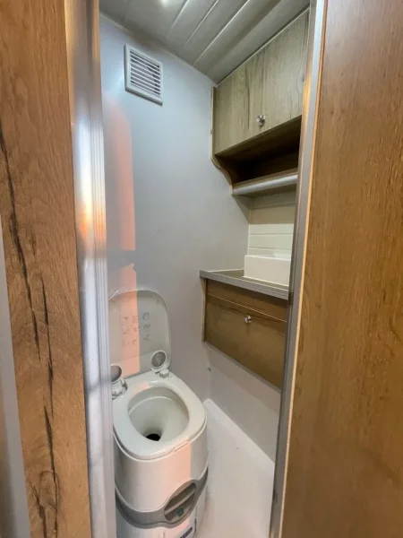 Tirane, shitet Rulot / Camper 2025 –Full Package 2.7m i gjate Solar | Diellor, 9.500 €