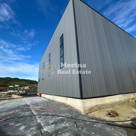 Tirane, jepet me qera ambjent biznesi Kati 2, 3.000 m² 20.000 € (Rruga e Arbrit)
