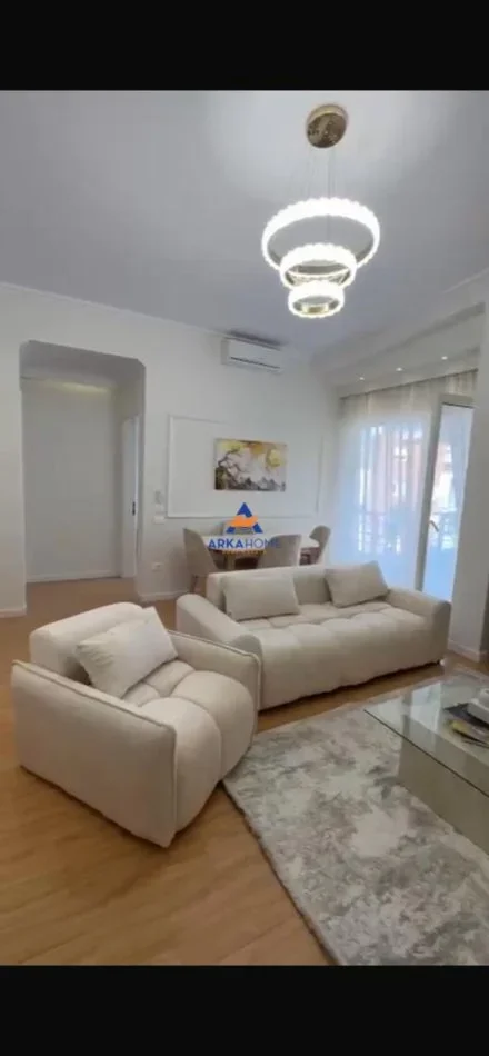 Tirane, shitet apartament 2+1+Ballkon Kati 7, 98 m² 203.000 € 