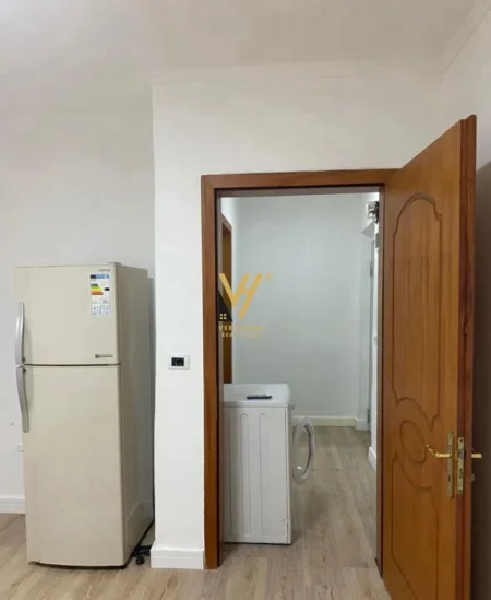 Tirane, jepet me qera garsonier Kati 1, 30 m² 370 € (MYSLYM SHYRI)