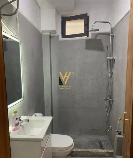 Tirane, jepet me qera garsonier Kati 1, 30 m² 370 € (MYSLYM SHYRI)