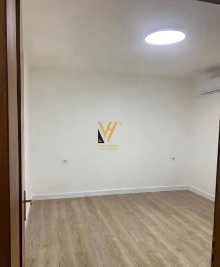 Tirane, jepet me qera garsonier Kati 1, 30 m² 370 € (MYSLYM SHYRI)