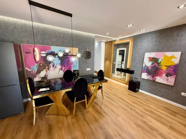 Tirane, jepet me qera apartament 2+1 Kati 5, 136 m² 1.000 € (Frosina Plaku)