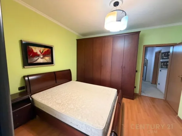 Tirane, shitet apartament 1+1 Kati 2, 78 m² 179.000 € (Pazari i Ri)