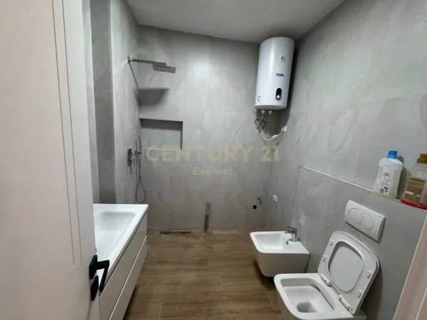 Tirane, shitet apartament 2+1 Kati 1, 87 m² 180.000 € (Don Bosko)