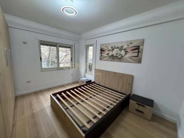 Tirane, shitet apartament 2+1 Kati 1, 87 m² 180.000 € (Don Bosko)