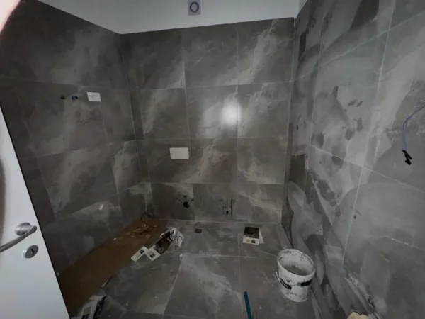 Tirane, shitet apartament 2+1+Ballkon Kati 1, 115 m² 205.840 € (Bulevardi i Ri)
