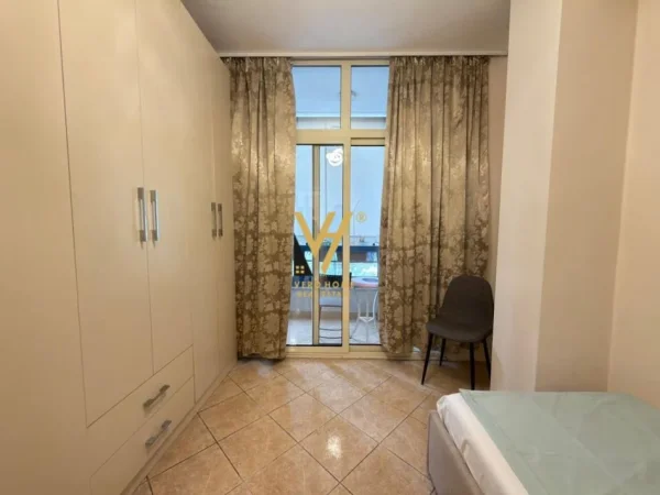 Tirane, jepet me qera apartament 2+1+Ballkon Kati 1, 85 m² 650 € (RRUGA E ELBASANIT)