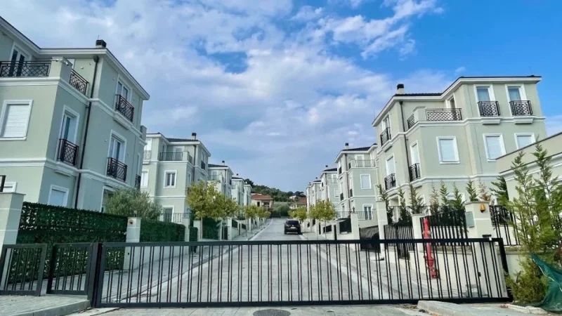 Tirane, jepet me qera Vile 3 Katshe , 412 m² 2.500 € 