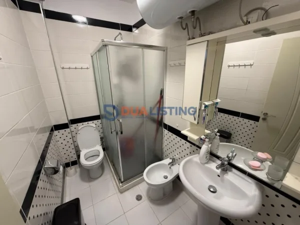 Tirane, jepet me qera apartament 1+1 , 60 m² 550 € (Rruga Bardhyl)