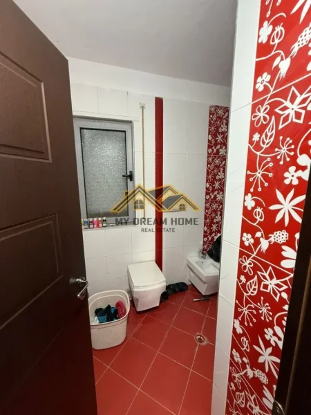 Durres, shitet apartament 2+1 , 150 m² 165.000 € (plazh hekurudha)