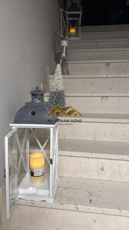 Durres, jepet me qera 2+1 Kati 2, 205 m² 1.650 € 