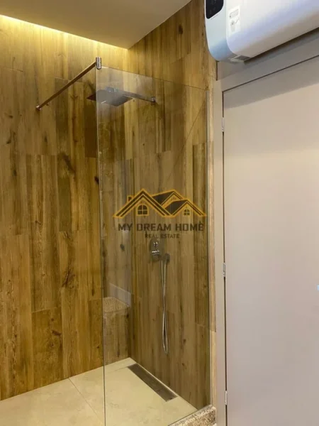 Durres, shitet apartament 3+1 Kati 8, 188 m² 300.000 € (golem)