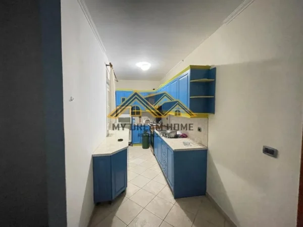 Durres, shitet apartament Kati 9, 302 m² 175.000 € (plazh iliria)