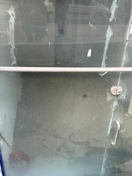 Tirane, jepet me qera dyqan Kati -1, 48 m² 500 € (RRUGA E ELBASANIT)