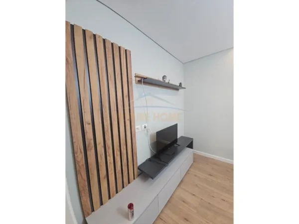 Durres, jepet me qera apartament 2+1 Kati 4, 83 m² 400 € 