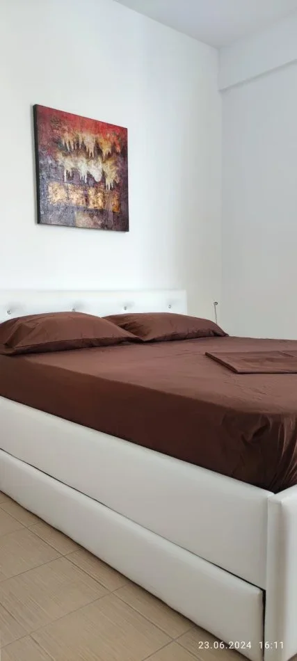 Sarande, jepet me qera apartament 1+1 Kati 4, 65 m² 600 € (sarande)