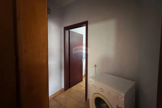 Tirane, jepet me qera Vile 1+1 Kati 2, 60 m² 400 €