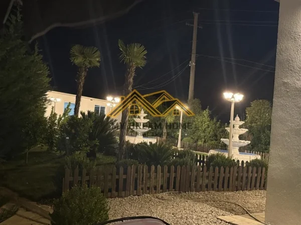 Durres, shitet shtepi 1+1 Kati 1, 65 m² 200.000 € (shkallnur)