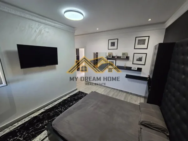 Durres, shitet shtepi 1+1 Kati 1, 65 m² 200.000 € (shkallnur)