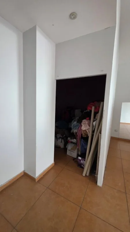 Lushnje, shitet dyqan Kati 0, 80 m² 220.000 € 