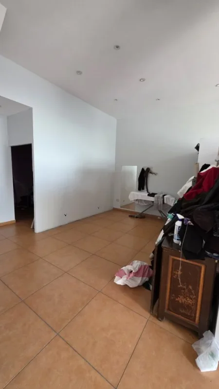 Lushnje, shitet dyqan Kati 0, 80 m² 220.000 € 