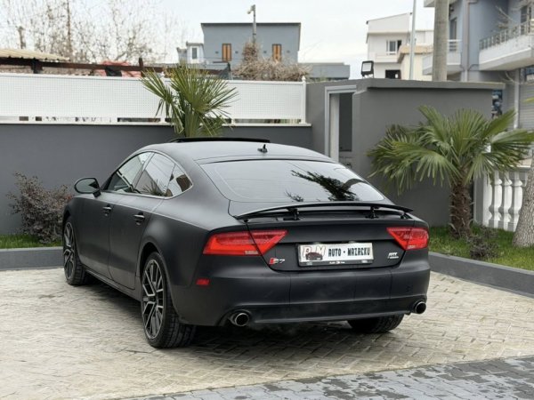 Fier, shes makine AUDI A7-3.0 Benzin + Gaz-2012-QUATRO-FULL OPTIONS Benzin+Gaz, e zeze automatik Klima 295.000 km 9.900 €
