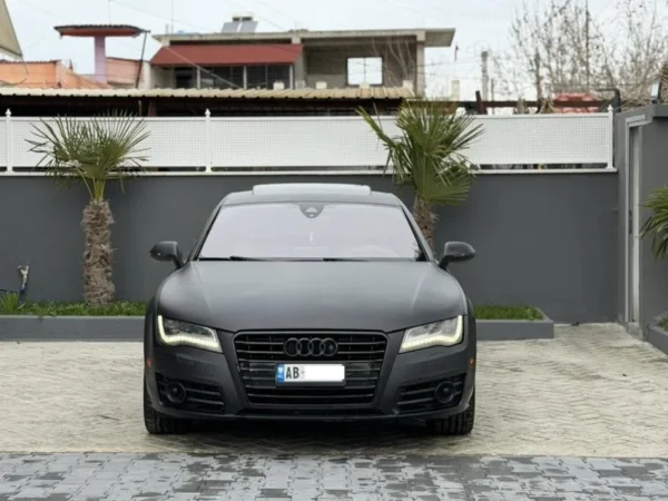 Fier, shes makine AUDI A7-3.0 Benzin + Gaz-2012-QUATRO-FULL OPTIONS Benzin+Gaz, e zeze automatik Klima 295.000 km 9.900 €