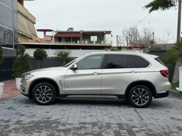 Fier, shes makine BMW X5-3.5d Diesel (PA TAKS LLUKSI)-2015-X-DRIVER-PANORAMA-NDERROHET Nafte, bezhë automatik Klima 186.000 km 14.500 €