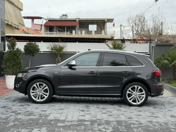 Fier, shes makine AUDI SQ5-3.0 V6T BENZIN-2014-QUATRO PANORAMA-12 EURO-NDERROHET-069 44 00 305 Benzin, e zeze automatik Klima 249.000 km 12.000 €