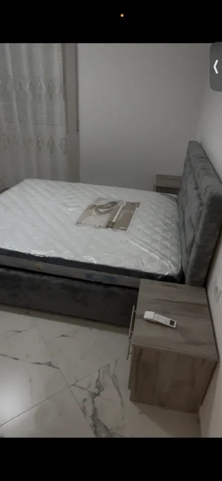 Durres, jepet me qera 2+1+Aneks+Ballkon Kati 1, 100 m² 450 € (rruga aleksander goga)