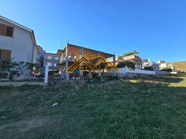 Durres, shitet 2 Katshe , 300 m² 75.000 € 