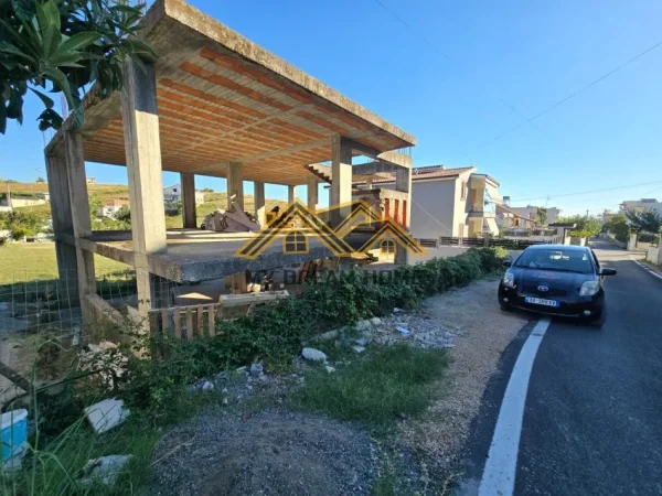 Durres, shitet 2 Katshe , 300 m² 75.000 € 