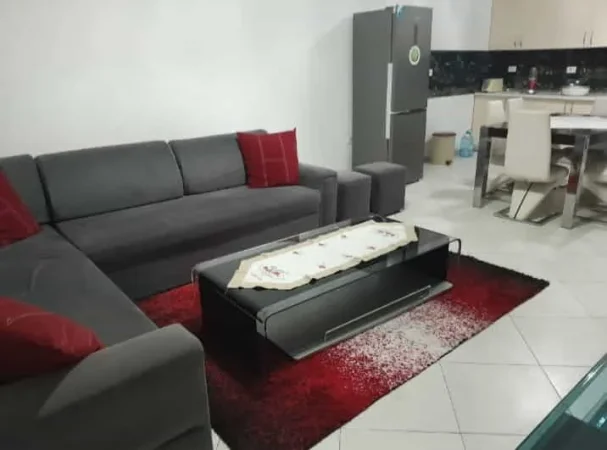 Tirane, jepet me qera apartament 2+1 Kati 8, 100 m² 570 € (Rruga Thoma Koxhaj)