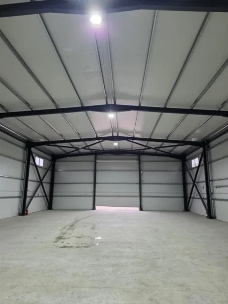 Tirane, jepet me qera magazine Kati 0, 5.000 m² 2.800 € (Fushe Preze)