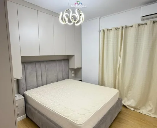 Tirane, jepet me qera apartament 2+1 Kati 2, 100 m² 730 € (Rruga Alla)