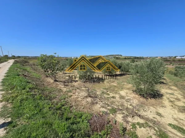 Durres, shitet , 6.350 m² 150.000 € (manez)