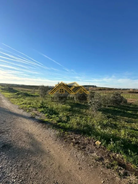 Durres, shitet , 6.350 m² 150.000 € (manez)