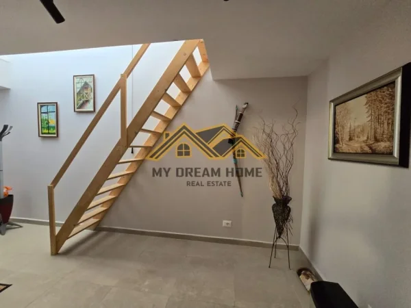 Durres, shitet 2+1 , 360 m² 530.000 € (plazh)